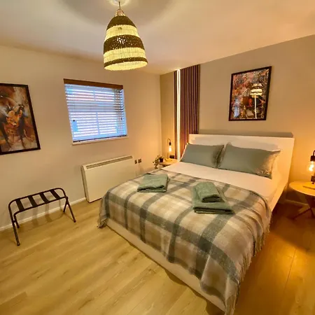 1Br Haven In Crewe - Modern, Chic & Central Exterior foto